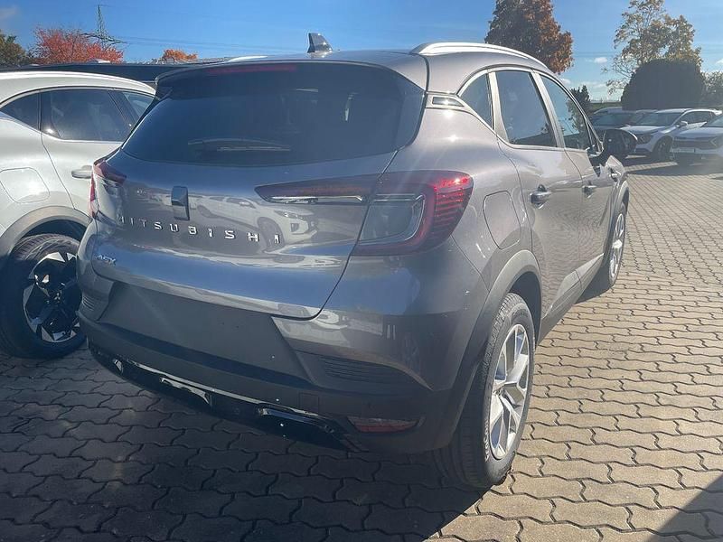 Neu Mitsubishi ASX Plus 91 PS (66 kW) 2025 Grau SUV