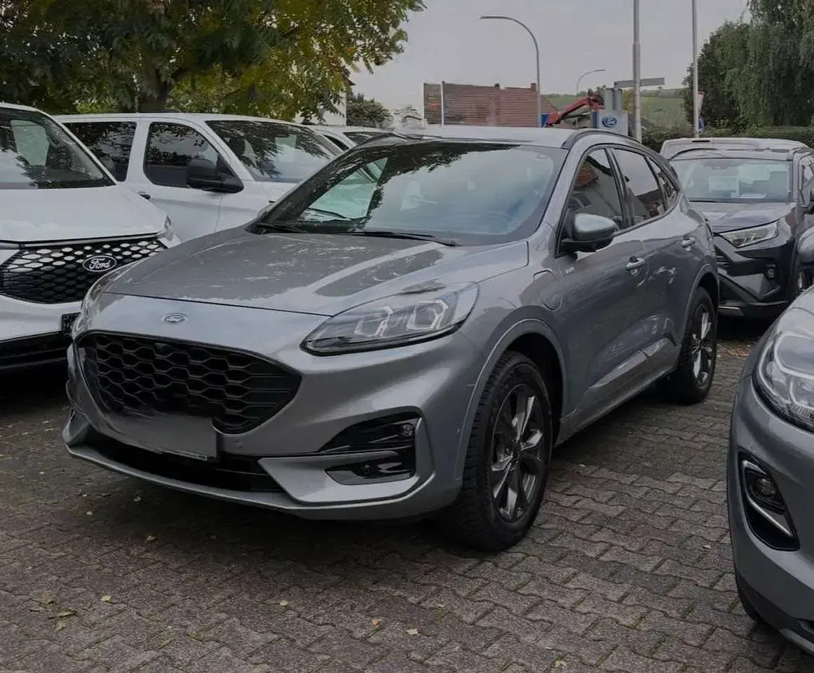 Gebraucht Ford Kuga ST-Line X 152 PS (111 kW) 2022 Grau SUV