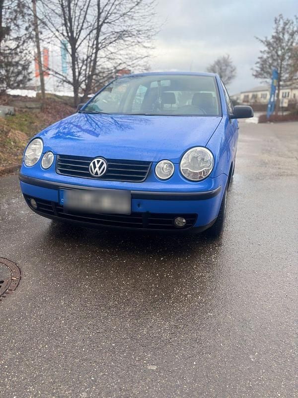 Second-hand VW Polo Basis 64 CP (47 kW) 2003 Albastru Hatchback