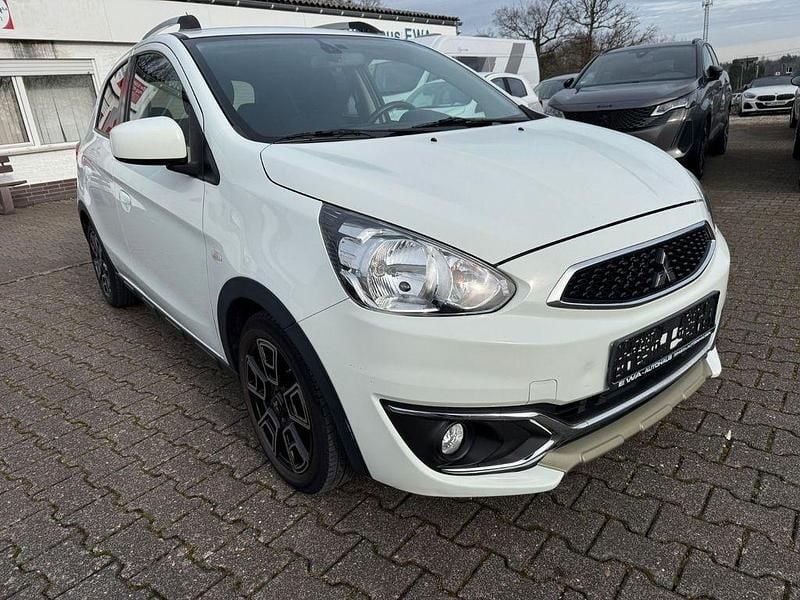 Gebraucht Mitsubishi Space Star Edition 80 PS (58 kW) 2018 Weiß Limousine