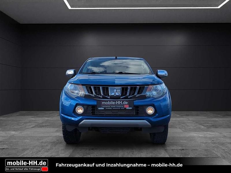 Gebraucht Mitsubishi L200 Plus 181 PS (133 kW) 2018 Blau Pickup
