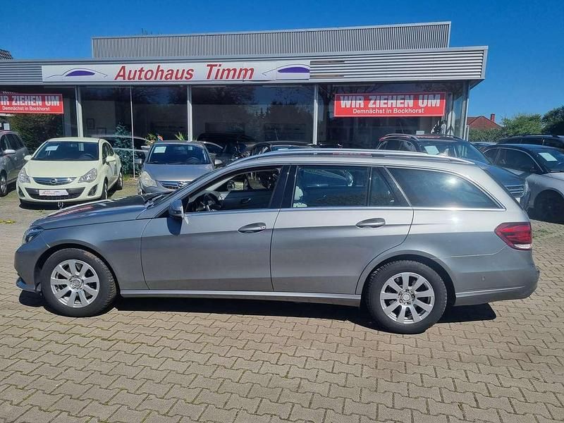 Gebraucht Mercedes E300 204 PS (150 kW) 2014 Palladiumsilber  metalliclack Kombi