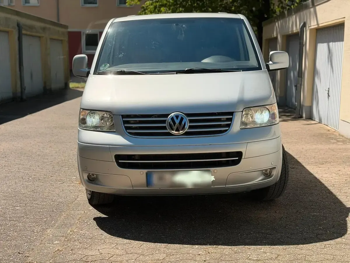 Gebraucht VW Multivan 130 PS (95 kW) 2008 Silber Van / Kleinbus