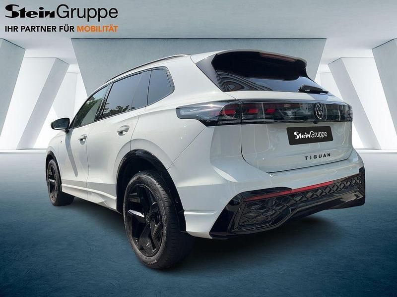 Neu VW Tiguan R-line 150 PS (110 kW) 2025 Weiß SUV