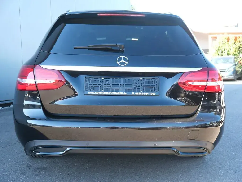 Gebraucht Mercedes C220 Avantgarde 170 PS (125 kW) 2015 Schwarz Kombi