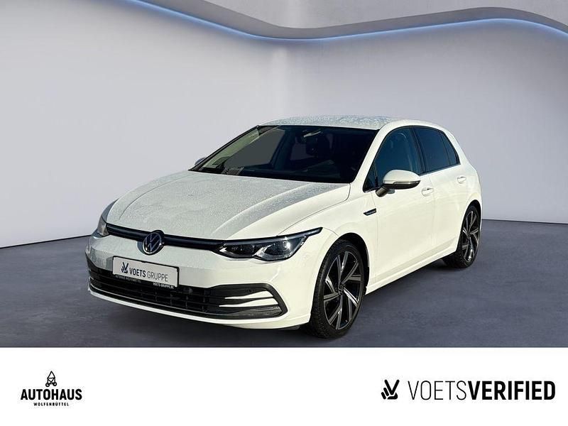 Weiß Gebraucht 2020 VW Golf VIII Style Limousine | 21.840 € (Etwas zu teuer) - Bild 1/4