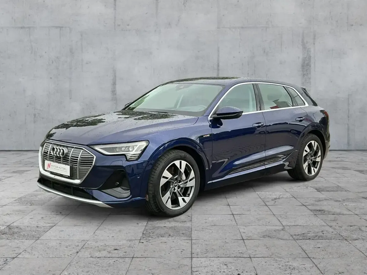 Gebraucht Audi e-tron S-Line 300 kW (408 PS) 2022 Navarrablau metallic SUV