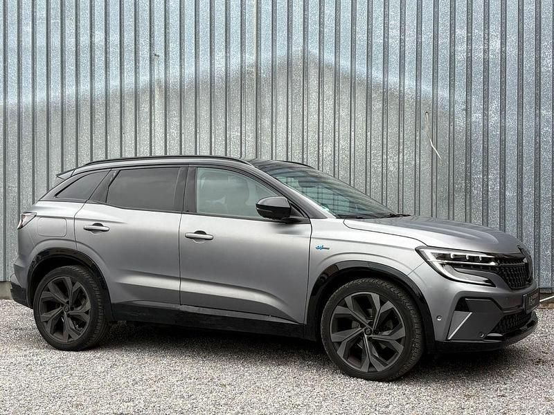 Grau Gebraucht 2023 Renault Austral Techno Esprit Alpine SUV | 22.900 € - Bild 1/4