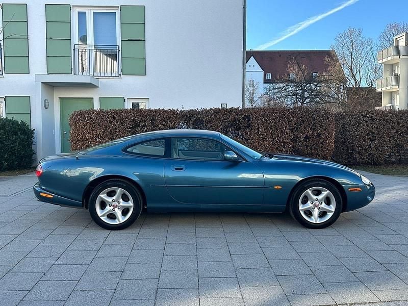 Gebraucht Jaguar XK8 285 PS (209 kW) 2000 Blau Coupé