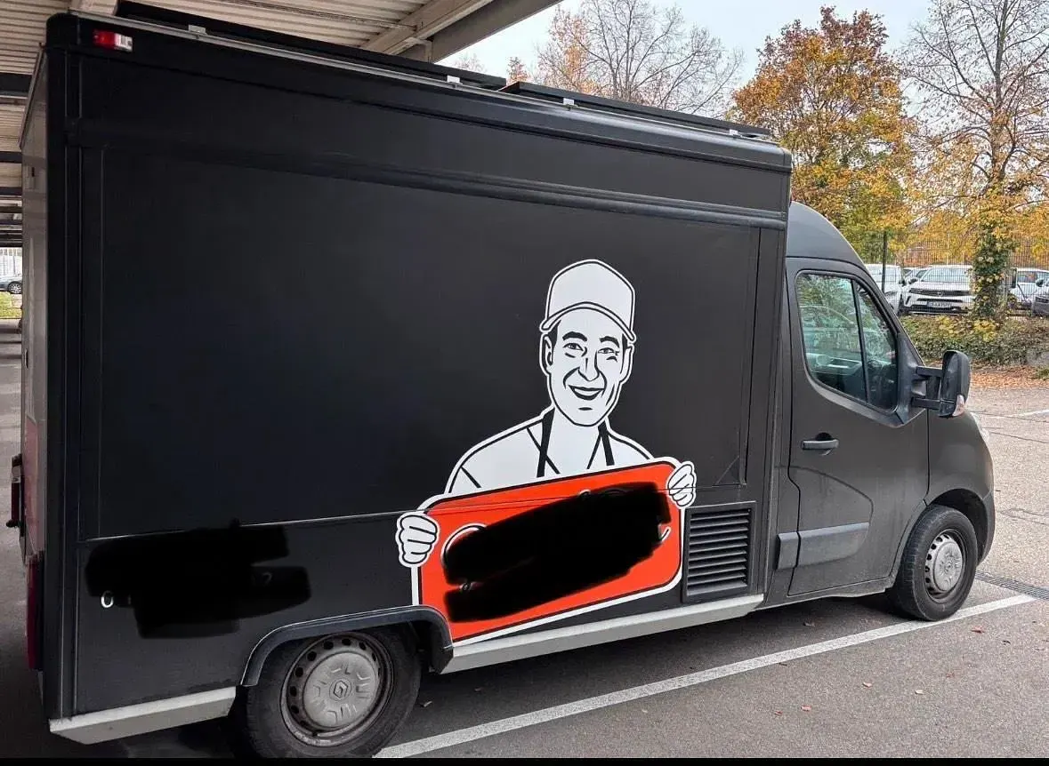 Używany Renault Master 101 KM (74 kW) 2014 Czarny Van