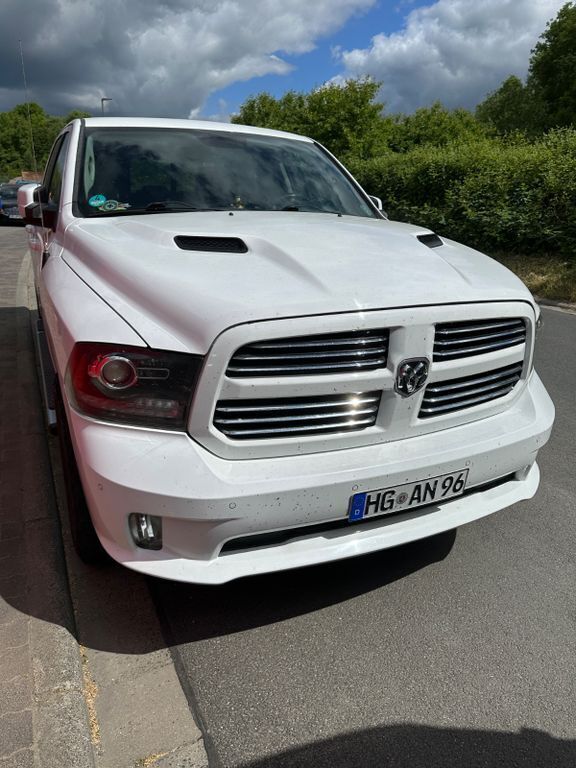 Weiß Gebraucht 2014 Dodge Ram Abholung | 29.750 € (Fairer Preis) - Bild 1/4