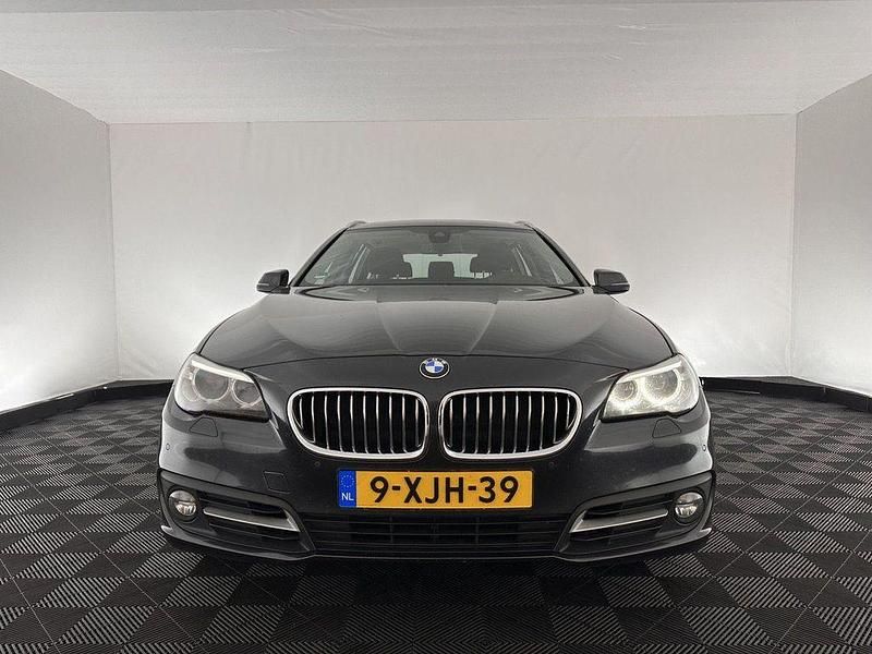 Gebraucht BMW 518 Executive 143 PS (105 kW) 2014 Grau Kombi