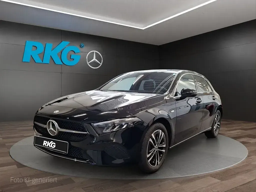 Gebraucht Mercedes A250 Progressive 218 PS (160 kW) 2025 Schwarz Limousine