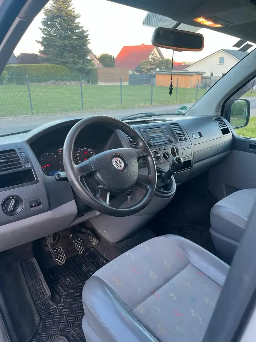 Gebraucht VW T5 131 PS (96 kW) 2009 Weiß Van