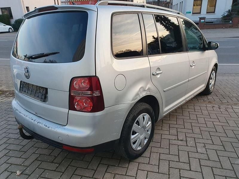 Gebraucht VW Touran Freestyle 105 PS (77 kW) 2010 Silber Van / Kleinbus