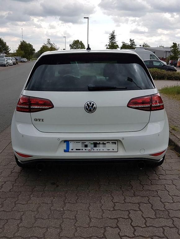 Gebraucht VW Golf VII GTI 220 PS (161 kW) 2015 Weiß Limousine