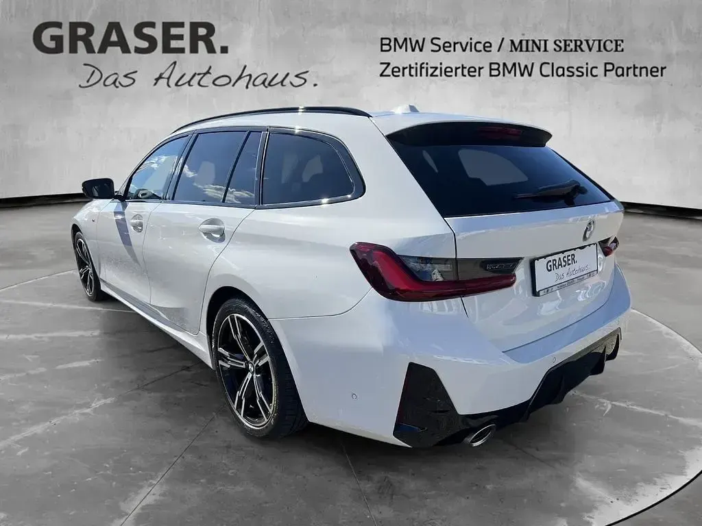 Gebraucht BMW 320 M Sport 190 PS (139 kW) 2024 Weiß Kombi