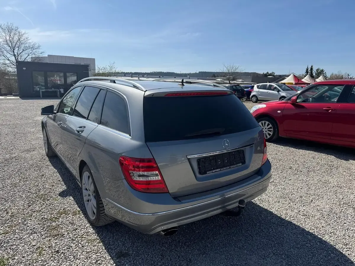 Gebraucht Mercedes C200 184 PS (135 kW) 2012 Silber Kombi