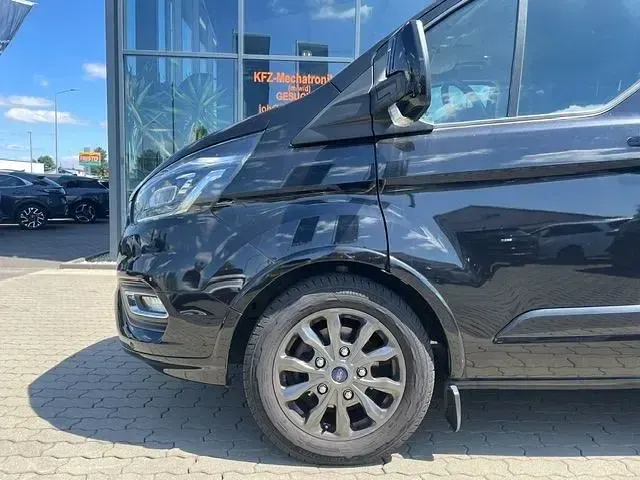 Gebraucht Ford Tourneo Titanium X 185 PS (136 kW) 2020 Schwarz Van / Kleinbus