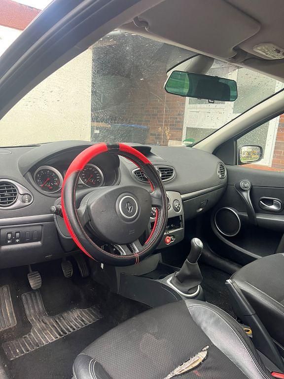 Gebraucht Renault Clio II Exception 88 PS (64 kW) 2006 Violet Limousine