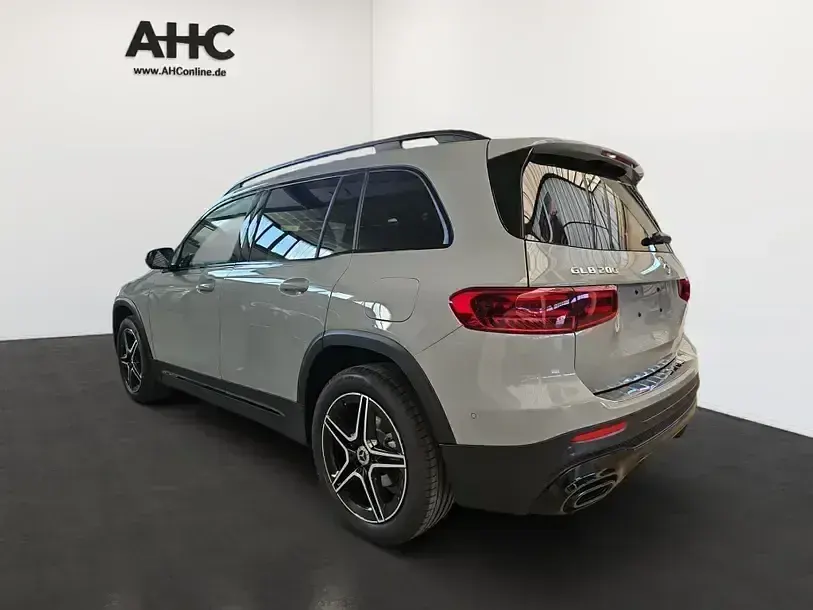 Gebraucht Mercedes GLB200 AMG 163 PS (119 kW) 2026 Manufaktur lack manufaktur alp SUV