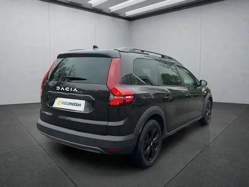 Gebraucht Dacia Jogger Extreme 101 PS (74 kW) 2023 Schwarz Van / Kleinbus