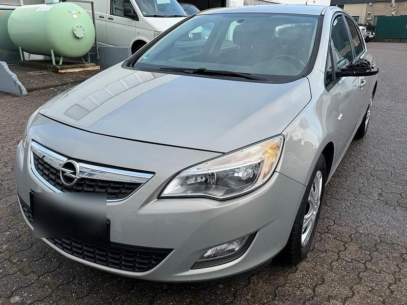 Grau Gebraucht 2010 Opel Astra Kleinwagen | 2.999 € (Fairer Preis) - Bild 1/4