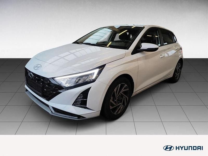 Weiß Gebraucht 2025 Hyundai i20 Trend Limousine | 19.990 € (Superpreis) - Bild 1/4