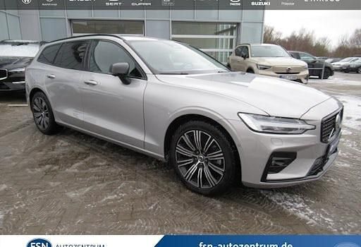 Gebraucht Volvo V60 Plus 197 PS (144 kW) 2025 Silver dawn Kombi
