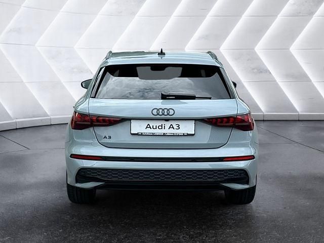 Gebraucht Audi A3 Advanced Plus 116 PS (85 kW) 2025 Pfeilgrau perleffekt Limousine