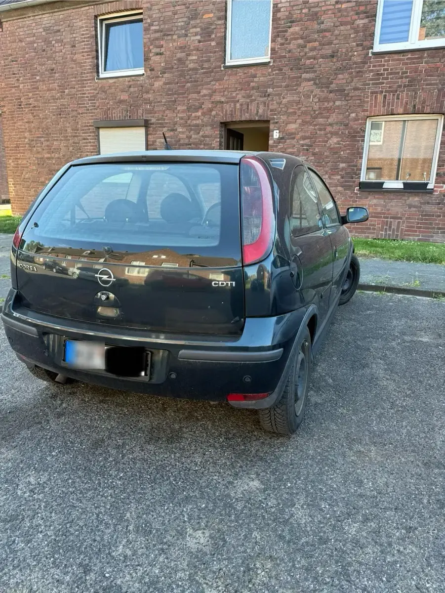 Second-hand Opel Corsa 70 CP (51 kW) 2004 Verde Hatchback