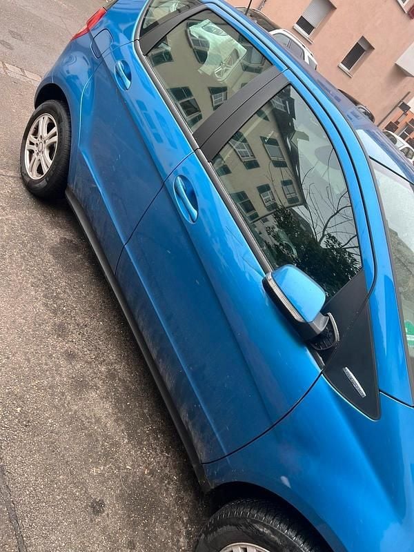 Gebraucht Mercedes A150 95 PS (69 kW) 2009 Blau Kleinwagen