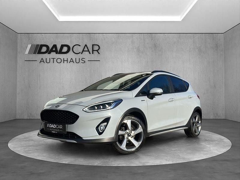 Silber Gebraucht 2018 Ford Fiesta Active Limousine | 12.490 € (Fairer Preis) - Bild 1/4