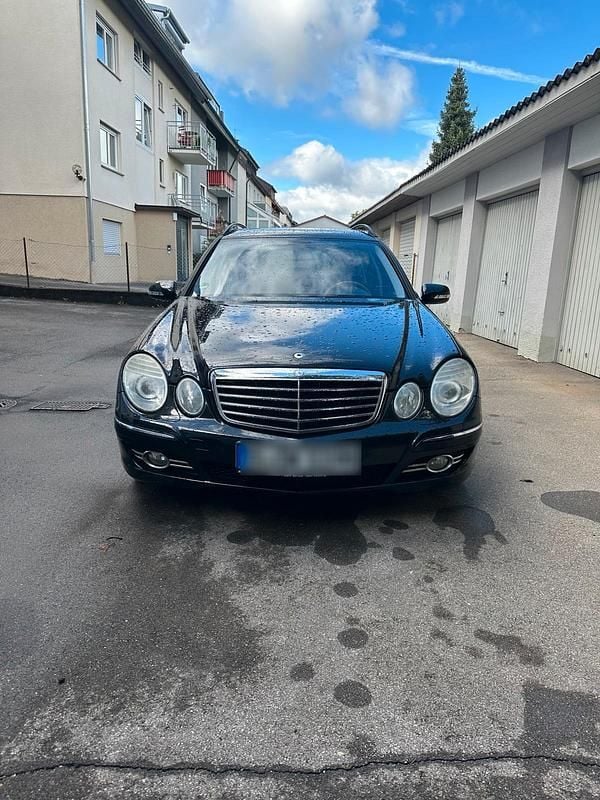 Schwarz Gebraucht 2008 Mercedes E350 Kombi | 2.650 € (Fairer Preis) - Bild 1/4
