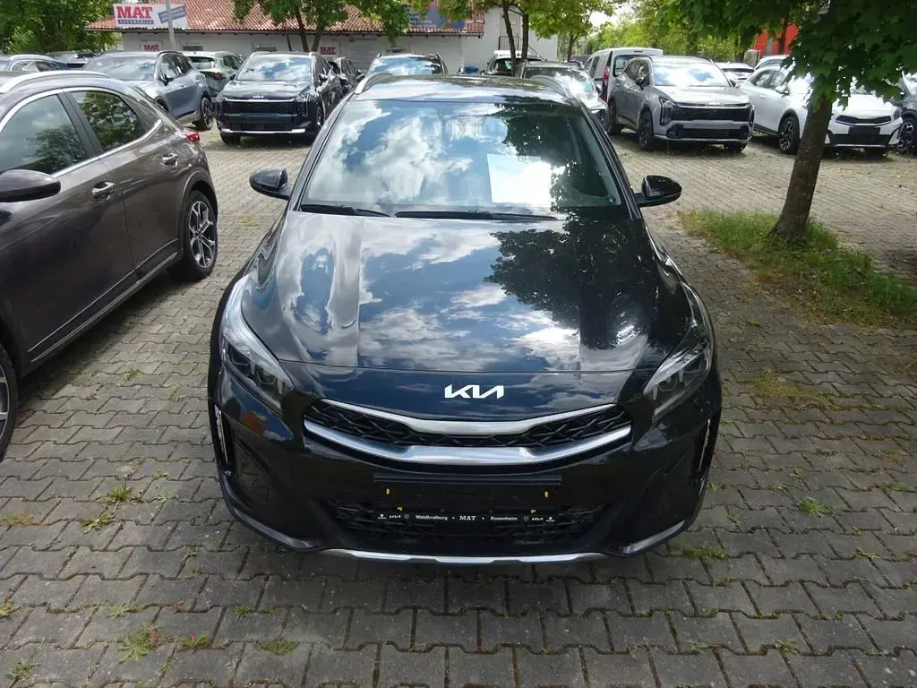Gebraucht Kia XCeed Spirit 160 PS (117 kW) 2023 Schwarz SUV