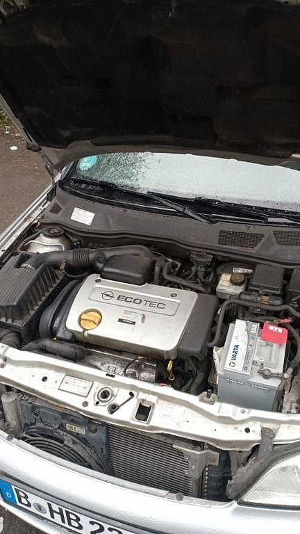 Gebraucht Opel Astra 75 PS (55 kW) 1999 Silber Limousine