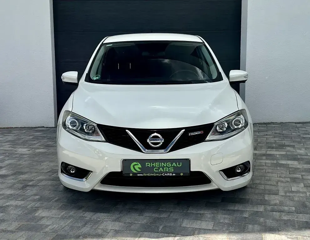 Gebraucht Nissan Pulsar N-Connecta 190 PS (139 kW) 2017 Weiß Kleinwagen
