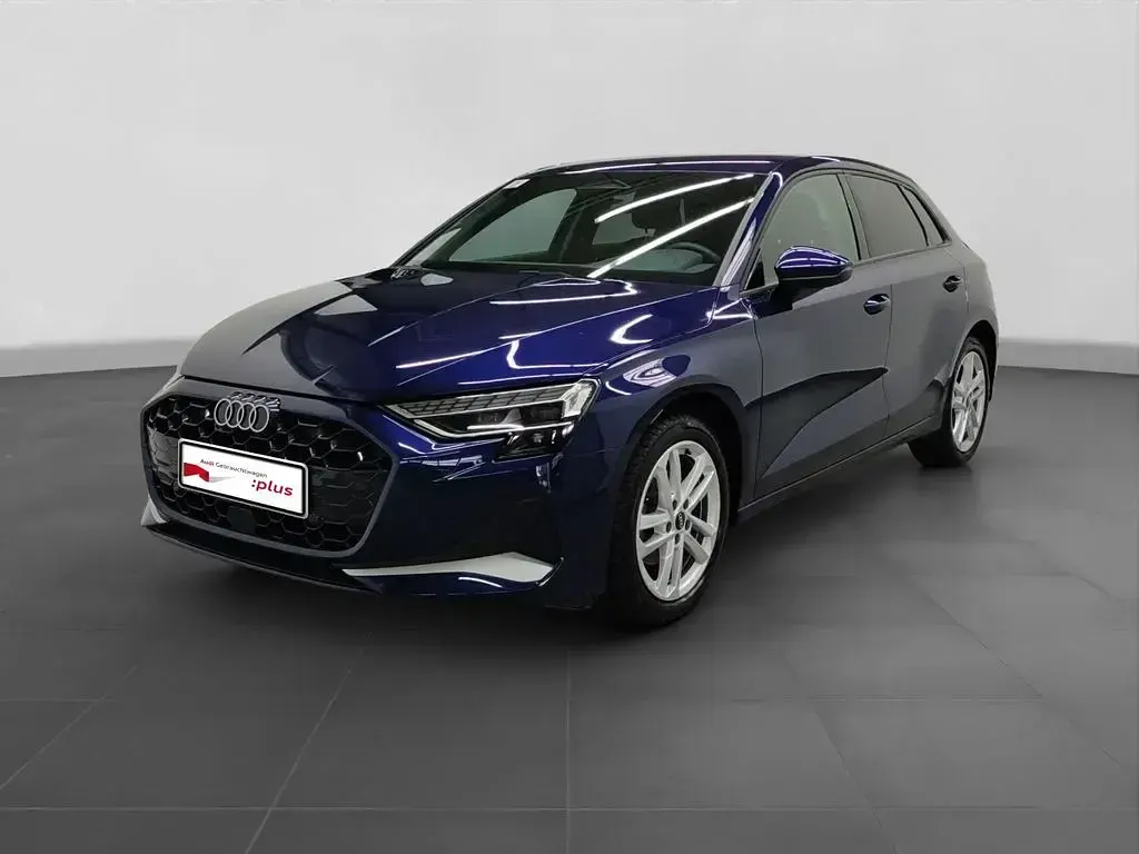 Gebraucht Audi A3 150 PS (110 kW) 2025 Blau Limousine
