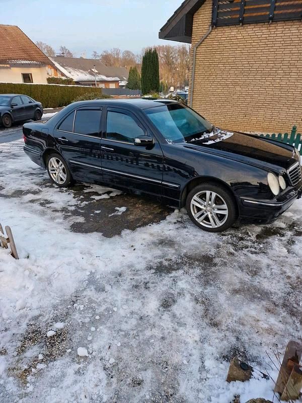 Gebraucht Mercedes 280 204 PS (150 kW) 2002 Schwarz Limousine