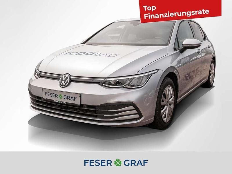 Silber Gebraucht 2020 VW Golf VIII Life Limousine | 16.950 € (Fairer Preis) - Bild 1/4