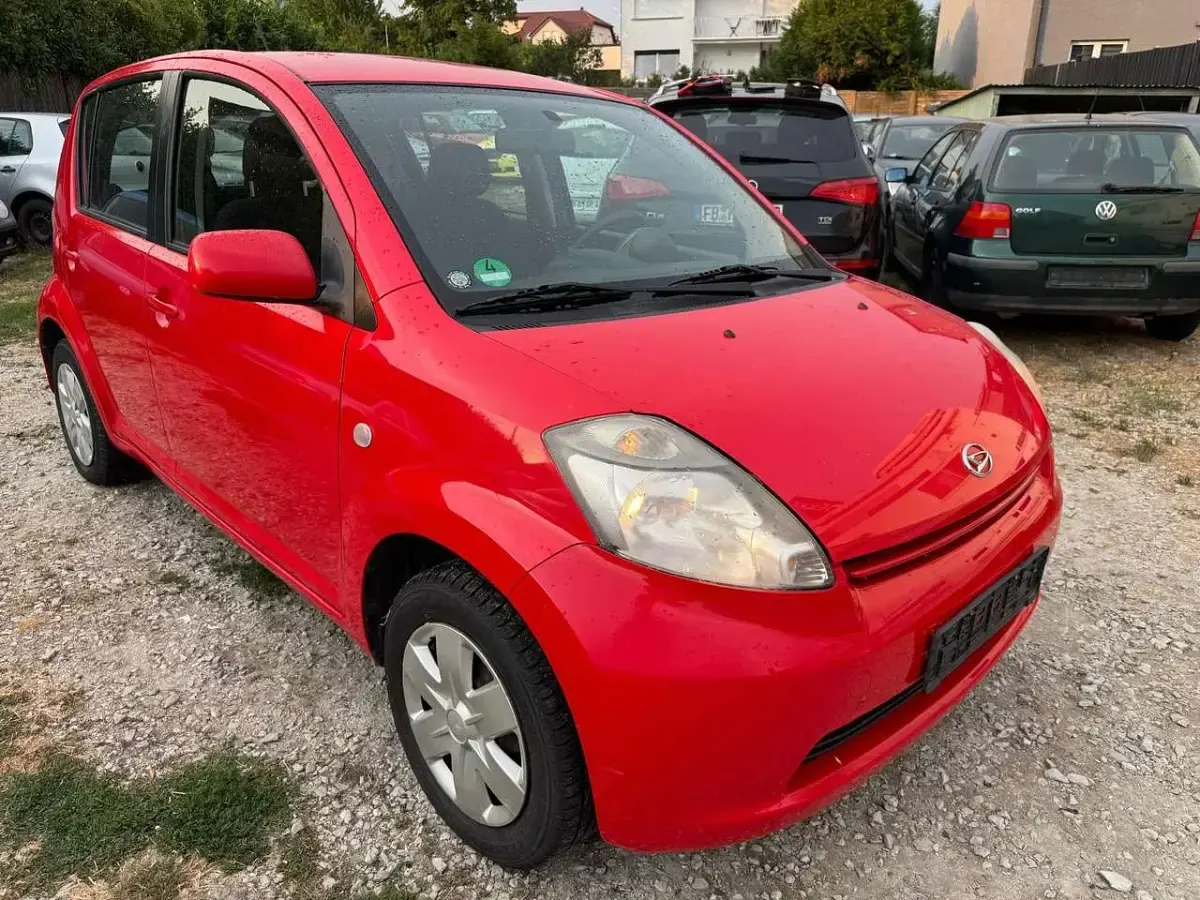 Gebraucht Daihatsu Sirion 87 PS (63 kW) 2007 Rot Kleinwagen