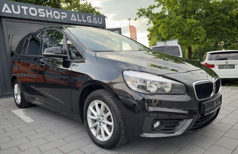 Schwarz Gebraucht 2017 BMW 216 Advantage Kombi | 11.990 € (Fairer Preis) - Bild 1/4