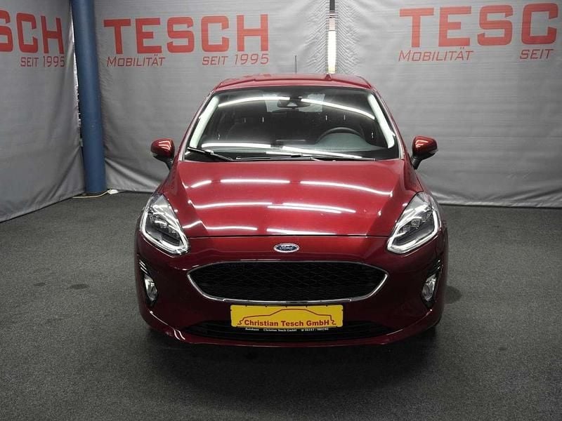 Gebraucht Ford Fiesta 101 PS (74 kW) 2018 Rot Kleinwagen