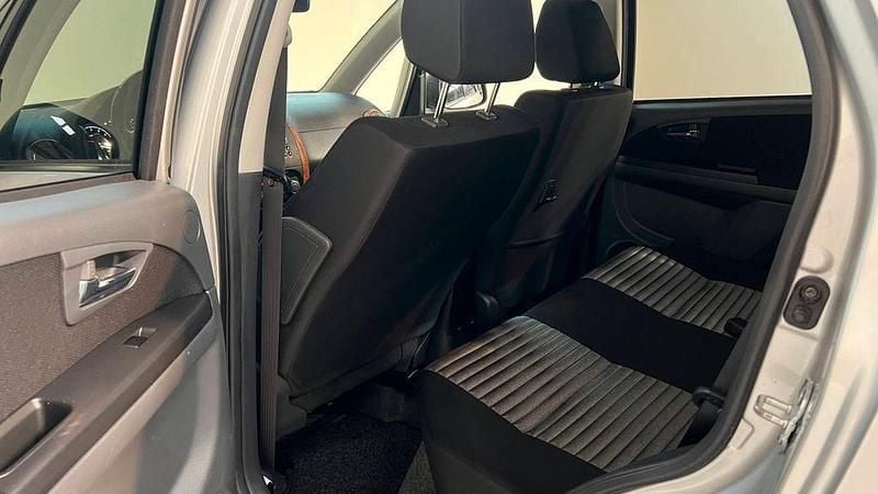 Gebraucht Suzuki SX4 120 PS (88 kW) 2010 Silber SUV