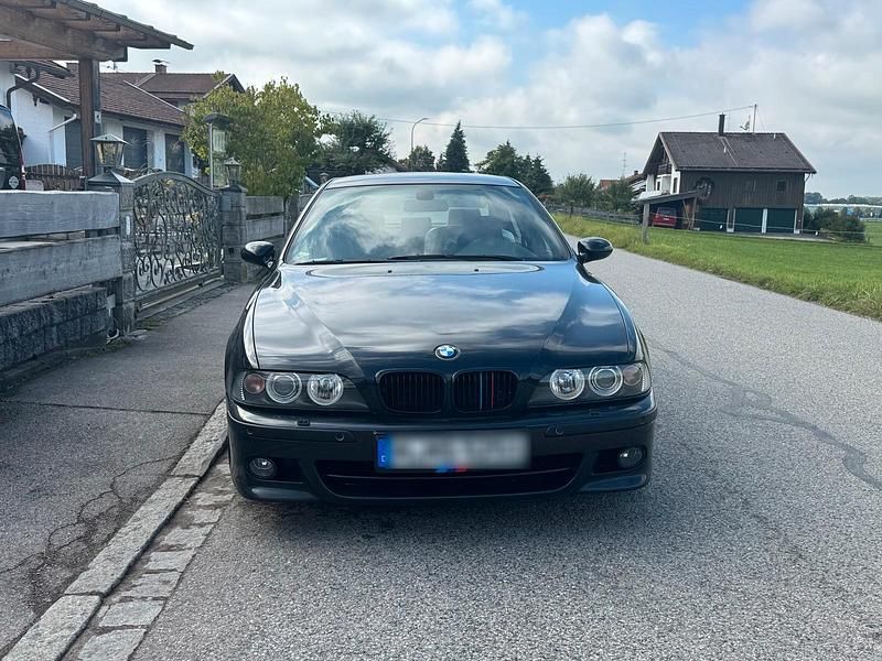 Gebraucht BMW 525 M Sport 192 PS (141 kW) 2001 Schwarz Limousine