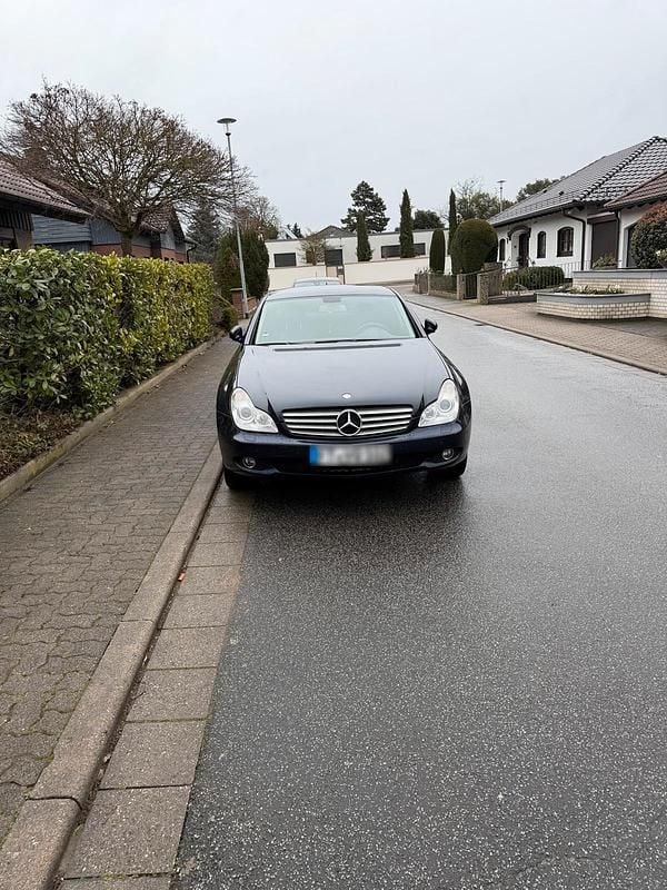Gebraucht Mercedes CLS320 224 PS (164 kW) 2007 Blau Limousine