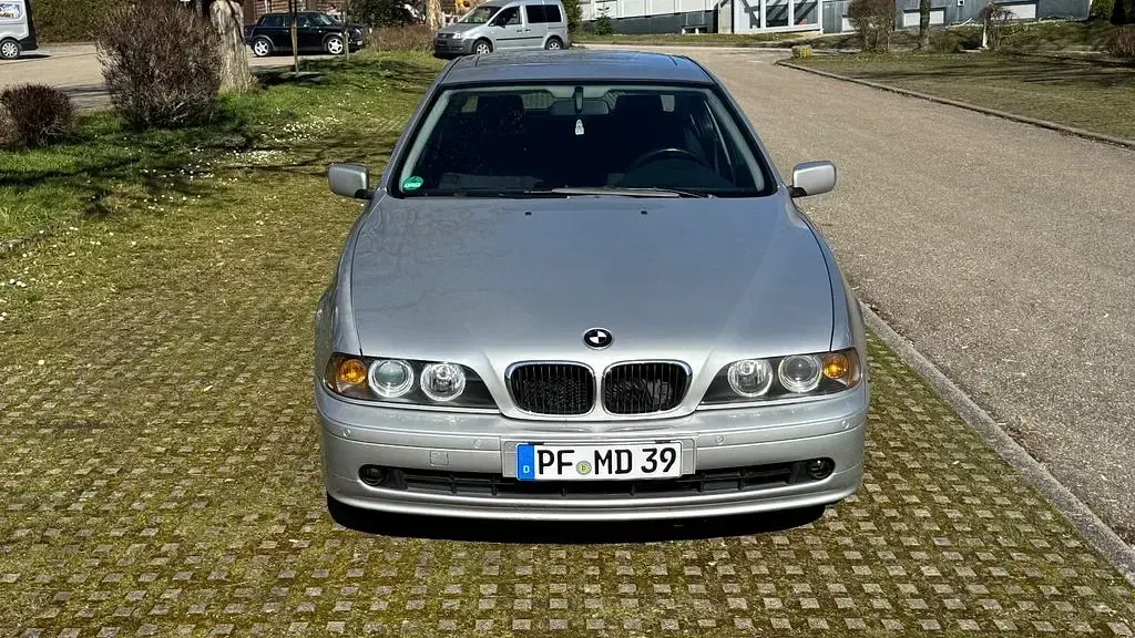 Usata BMW 520 170 CV (125 kW) 2001 Argento Berlina