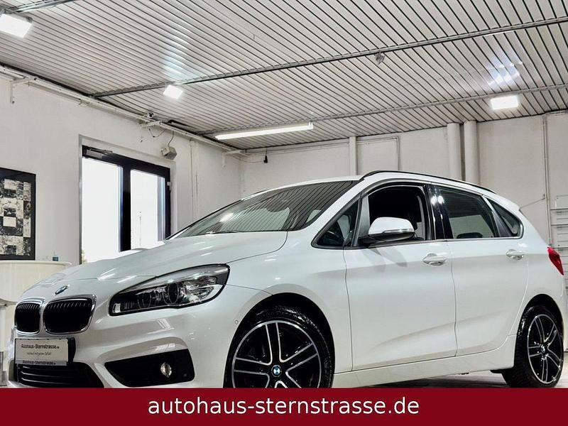 Weiß Gebraucht 2017 BMW 220 Advantage Kombi | 19.980 € (Fairer Preis) - Bild 1/4