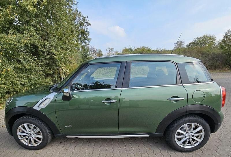 Grün Gebraucht 2016 Mini Cooper D Countryman SUV | 9.950 € (Fairer Preis) - Bild 1/4