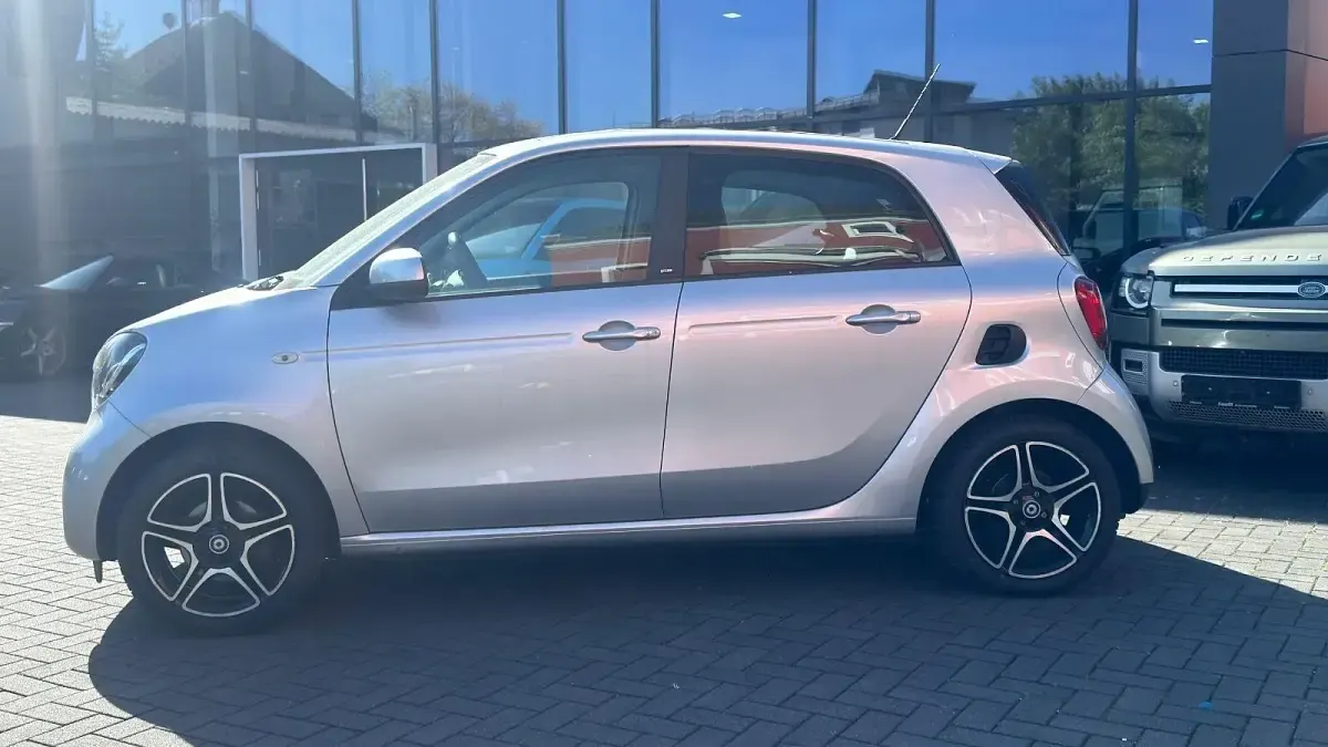 Gebraucht Smart ForFour Prime 235 PS (172 kW) 2016 Silber Kleinwagen